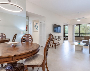 7460 La Paz Boulevard - Photo Thumbnail 2