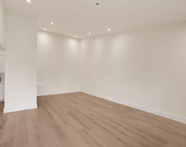 6299 Chasewood Drive - Photo Thumbnail 9