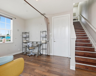 310 N Dixie Highway - Photo Thumbnail 27