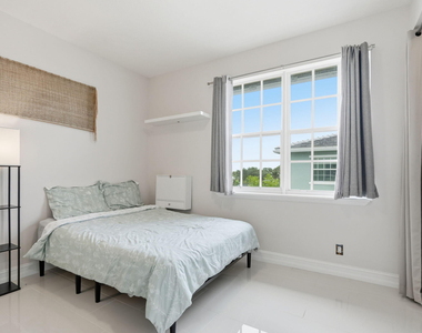 310 N Dixie Highway - Photo Thumbnail 6
