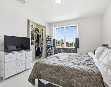 310 N Dixie Highway - Photo Thumbnail 2