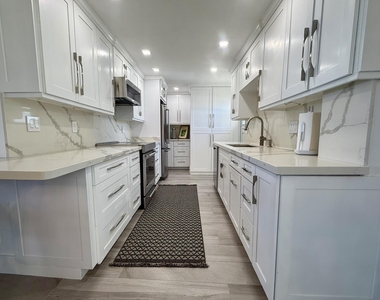 5400 N Ocean Drive - Photo Thumbnail 13