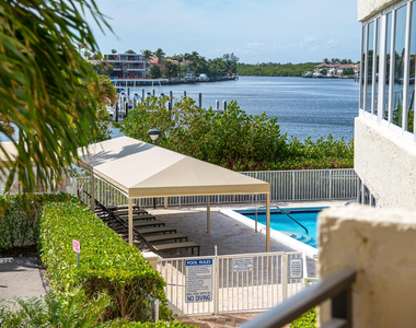 3912 S Ocean Boulevard - Photo Thumbnail 8