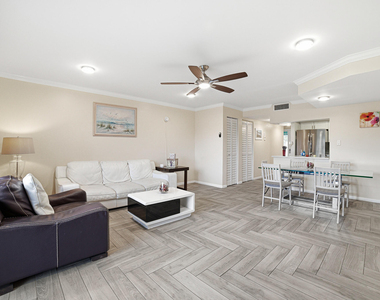 105 Deer Creek Road - Photo Thumbnail 4