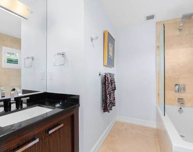 2848 Ne 35th Court - Photo Thumbnail 22
