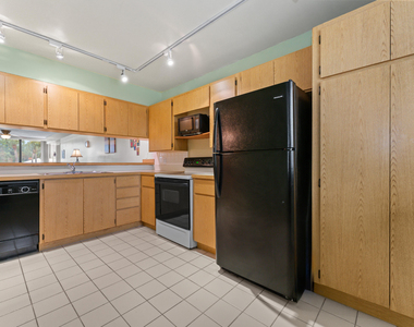 2621 Village Boulevard - Photo Thumbnail 1