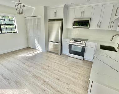 359 Prestwick Circle - Photo Thumbnail 6