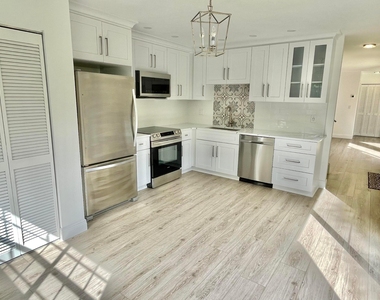 359 Prestwick Circle - Photo Thumbnail 4