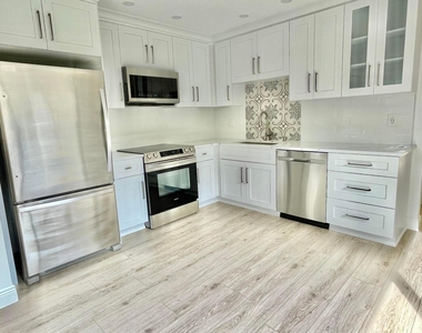 359 Prestwick Circle - Photo Thumbnail 5