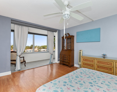 401 N Riverside Drive - Photo Thumbnail 12
