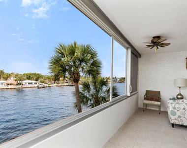 401 N Riverside Drive - Photo Thumbnail 10