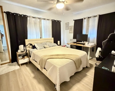 1502 N J Street - Photo Thumbnail 1