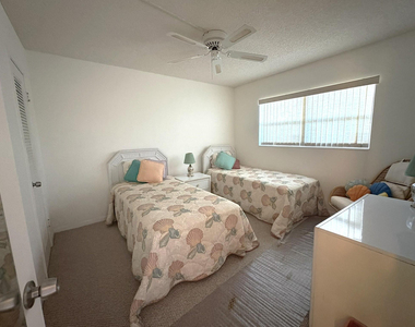 2350 Ne 14th Street - Photo Thumbnail 7
