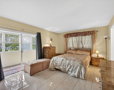 157 Camden G - Photo Thumbnail 2