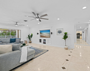5790 Ne 20th Terrace - Photo Thumbnail 11
