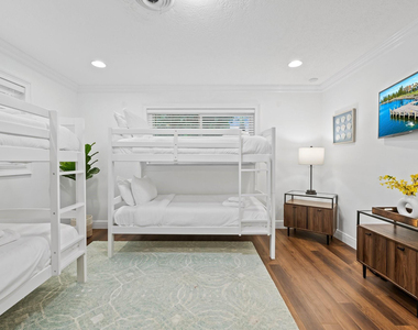 5790 Ne 20th Terrace - Photo Thumbnail 22