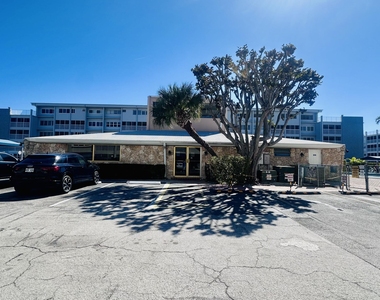 330 Se 2nd Street - Photo Thumbnail 16