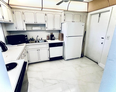 330 Se 2nd Street - Photo Thumbnail 3