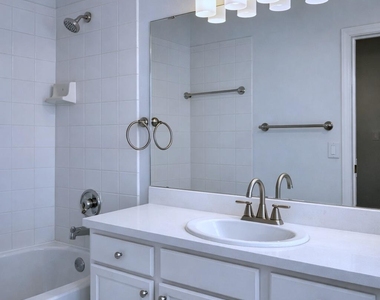 703 Crosswinds Drive - Photo Thumbnail 12
