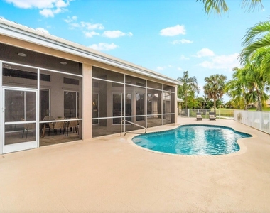 15621 Latina Place - Photo Thumbnail 14