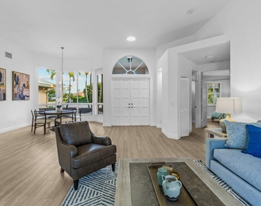 15621 Latina Place - Photo Thumbnail 38