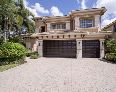 8801 Wellington View Drive - Photo Thumbnail 4