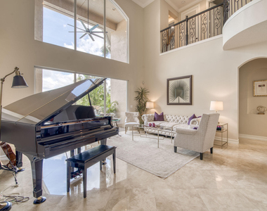 8801 Wellington View Drive - Photo Thumbnail 6