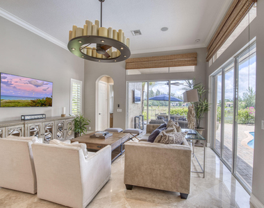 8801 Wellington View Drive - Photo Thumbnail 17