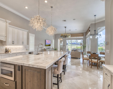 8801 Wellington View Drive - Photo Thumbnail 12