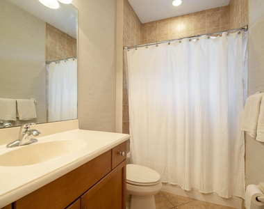 8801 Wellington View Drive - Photo Thumbnail 34