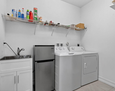 10106 Akenside Drive - Photo Thumbnail 30
