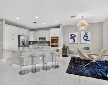 10106 Akenside Drive - Photo Thumbnail 10