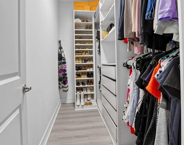 10106 Akenside Drive - Photo Thumbnail 22