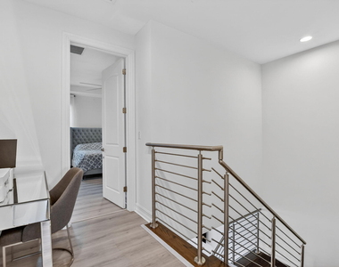 10106 Akenside Drive - Photo Thumbnail 15