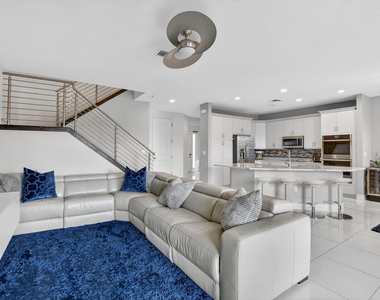 10106 Akenside Drive - Photo Thumbnail 8