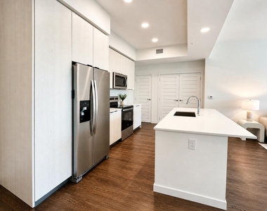 1621 S Dixie Highway - Photo Thumbnail 10