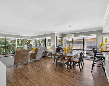 605 Brackenwood Cove - Photo Thumbnail 2