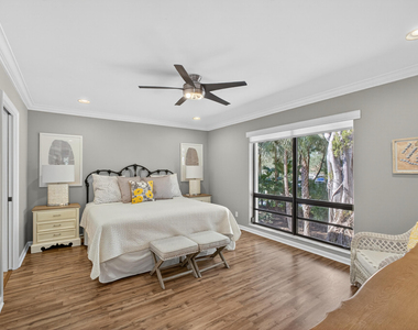 605 Brackenwood Cove - Photo Thumbnail 16