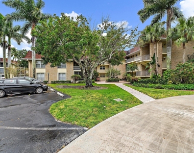 5570 Tamberlane Circle - Photo Thumbnail 31