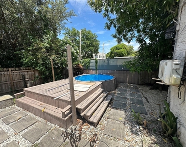 267 Nw 33rd Street - Photo Thumbnail 10