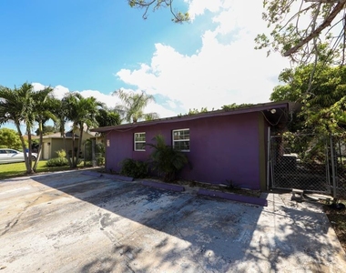 1132 Nw 5th Court - Photo Thumbnail 1