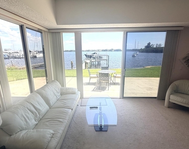 3312 Se Morningside Boulevard - Photo Thumbnail 9