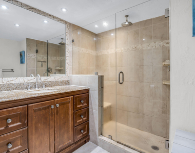 2871 N Ocean Boulevard - Photo Thumbnail 8