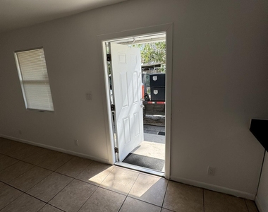4356 Maine Street - Photo Thumbnail 20