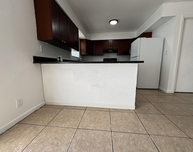 4356 Maine Street - Photo Thumbnail 21