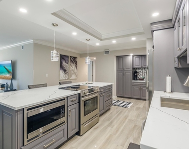 5440 N Ocean Drive - Photo Thumbnail 13
