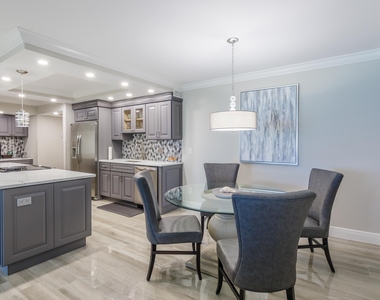 5440 N Ocean Drive - Photo Thumbnail 10