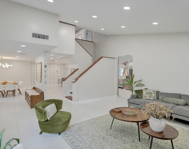12213 Melissa Way - Photo Thumbnail 3