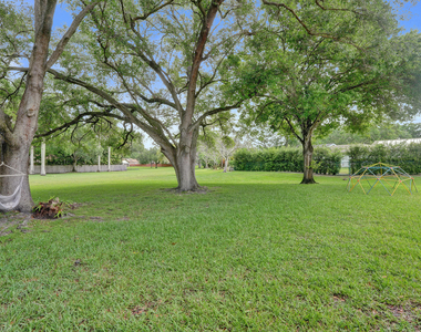 12213 Melissa Way - Photo Thumbnail 46