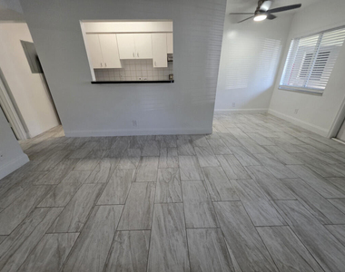 100 Sw 9th Street - Photo Thumbnail 2